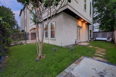 1956 Welch St, Houston, TX 77019 - photo 3