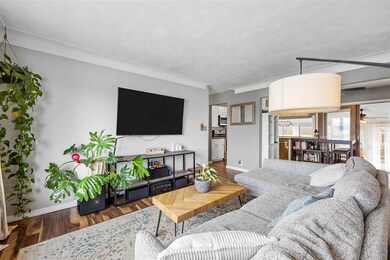 2713 Hickory Dr SW, Cedar Rapids, IA 52404 - photo 6