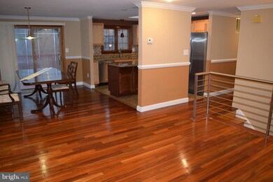 7047 Deepage Dr, Columbia, MD 21045 - photo 3