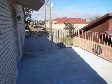 5320 Cypress Dr, Laredo, TX 78041 - photo 7