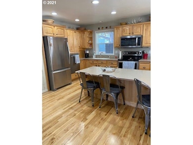 227 N Humbolt St, Canyon City, OR 97820 - photo 4