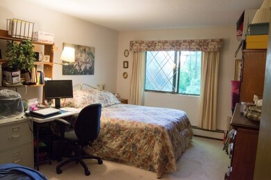 4 Strawberry Bank Rd unit 5, Nashua, NH 03062 - photo 5