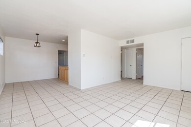 7 Bermuda St-11