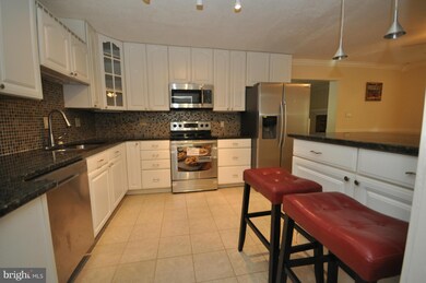 18314 Sharon Rd, Triangle, VA 22172 - photo 4