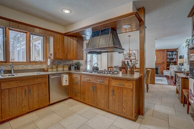 6158 Knollwood Dr, Oregon, WI 53575 - photo 5