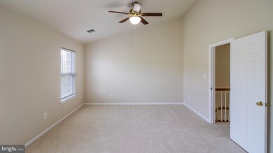 43533 Laidlow St, Chantilly, VA 20152 - photo 4