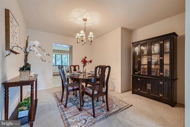 2119 Chapel Valley Ln, Lutherville Timonium, MD 21093 - photo 7