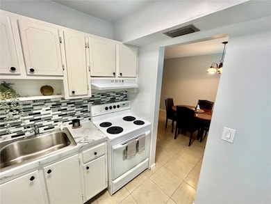 2213 NE 1st Ct unit 203, Boynton Beach, FL 33435 - photo 2