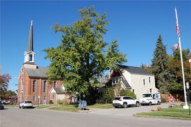 103 E. Venango Street Mercer, PA 16137 - 
Commerc