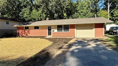 107 Hermitage Rd, Newport News, VA 23606 - photo 2