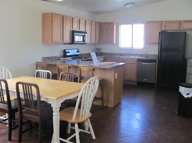 420 E Geronimo Bluff Loop, Tucson, AZ 85705 - photo 6