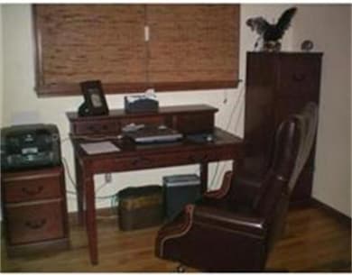 318 Lancaster Ave unit 1, West Springfield, MA 01089 - photo 2