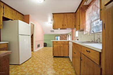 1411 Danbury Rd, Jacksonville, FL 32205 - photo 5