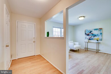 12966 Ridgemist Ln, Fairfax, VA 22033 - photo 2