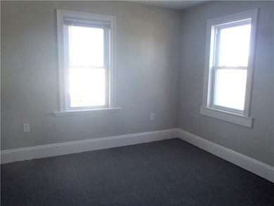 217 State St unit 3 F, Bristol, RI 02809 - photo 5