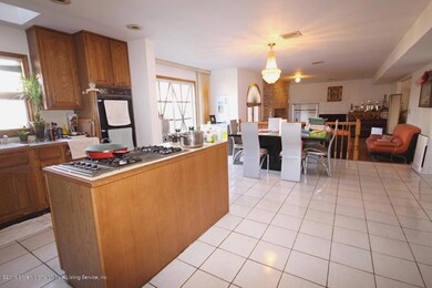 269 Chelsea St, Staten Island, NY 10307 - photo 5