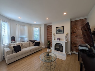 390 Riverway unit 15, Boston, MA 02115 - photo 3