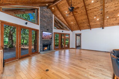 2408 E Scarlet Bugler Cir - 07