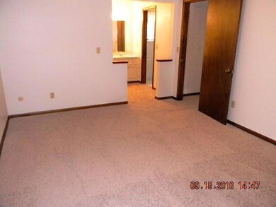 1686 Carrigallen Ln, Columbus, OH 43228 - photo 6