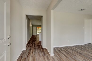 6919 Silver Star Dr, Houston, TX 77086 - photo 3