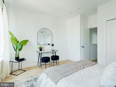 1327 S Dover St, Philadelphia, PA 19146 - photo 3