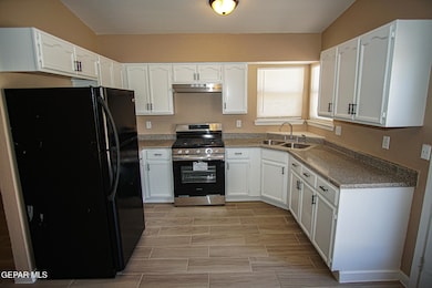 284 Sandy Hills Ln, El Paso, TX 79928 - photo 7