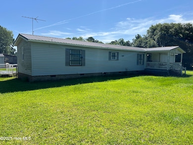 471 Ball Park Rd, Lumberton, NC 28358 - photo 3