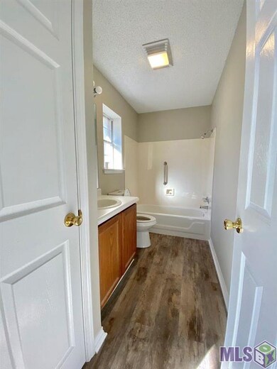127 E New River St, Gonzales, LA 70737 - photo 5