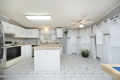 4705 Pearl Rd, Raleigh, NC 27610 - photo 3