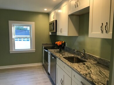 20 Charlotte Ave, Nashua, NH 03064 - photo 3