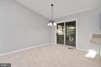 606 Harrison Cir, Locust Grove, VA 22508 - photo 7