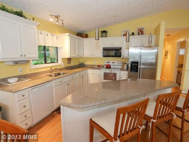 216 Beachside Cove, Locust Grove, VA 22508 - photo 4