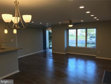 22 Lauren Ct unit 201, Levittown, PA 19057 - photo 4