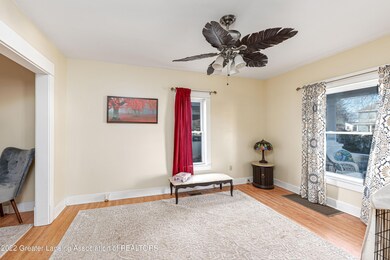 413 W Barnes Ave, Lansing, MI 48910 - photo 5