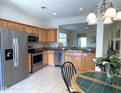 16 Plum Ct -- Kitchen 1