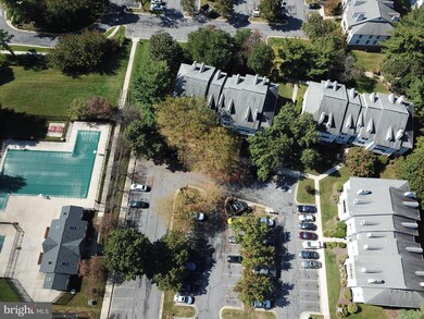 12205 Saint Peter Ct unit D, Germantown, MD 20874 - photo 2