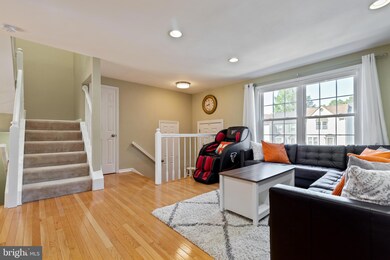 13844 Laura Ratcliff Ct, Centreville, VA 20121 - photo 5