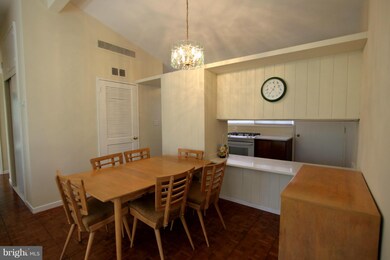 11514 Highview Ave, Silver Spring, MD 20902 - photo 6