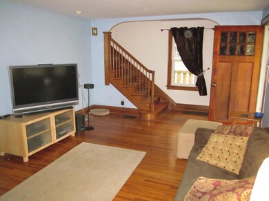 897 Montrose Ave, Columbus, OH 43209 - photo 2