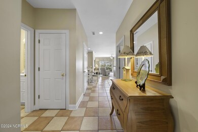 9-web-or-mls-2555 St James Dr 502 -9