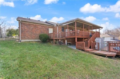 2204 E Arrowhead Dr, New Albany, IN 47150 - photo 3