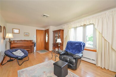 4408 Sunset Dr, Coopersburg, PA 18036 - photo 3