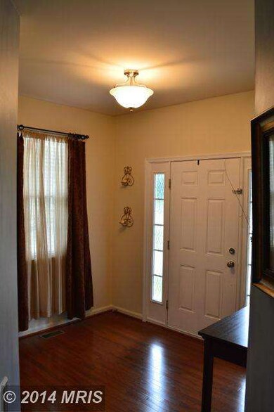 1314 Napa Ct, Severn, MD 21144 - photo 2