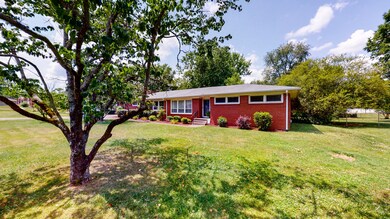 402 Dow Dr, Shelbyville, TN 37160 - photo 4