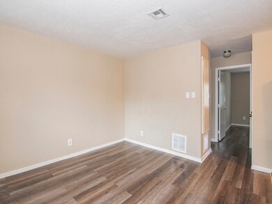 4503 Werner St unit 24, Houston, TX 77022 - photo 5