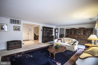 4500 Chaucer Way unit 405, Owings Mills, MD 21117 - photo 6