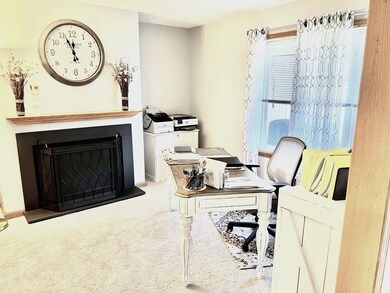 354 Hunters Ln unit C, Carmel, IN 46032 - photo 6