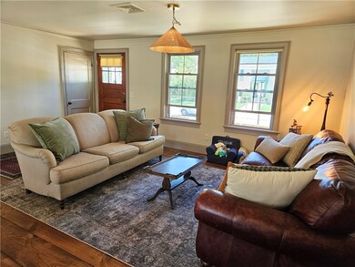 35 Harkness St, Providence, RI 02909 - photo 5