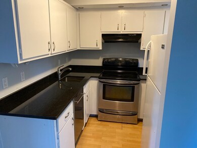 135 W Main St unit 23, Hyannis, MA 02601 - photo 5