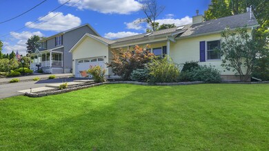 910 Avenue Q, Matamoras, PA 18336 - photo 3